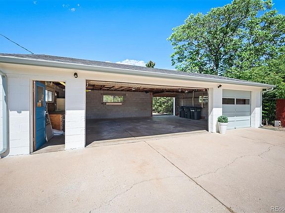 5th image of 5539 W 32nd Avenue