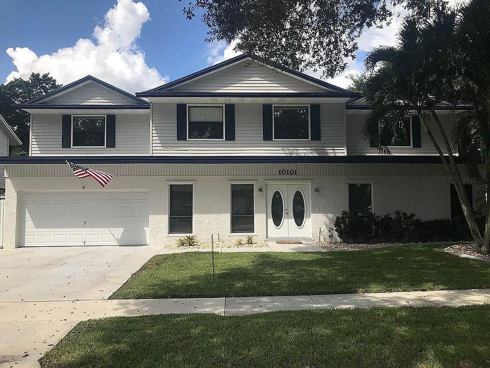 Exterior front yard entrance