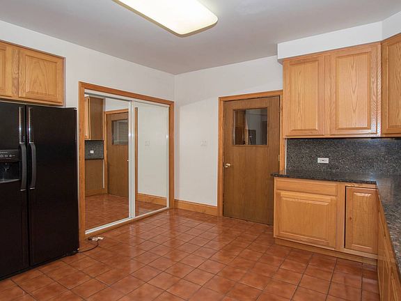 5th image of 4227 N Ottawa Ave #1
