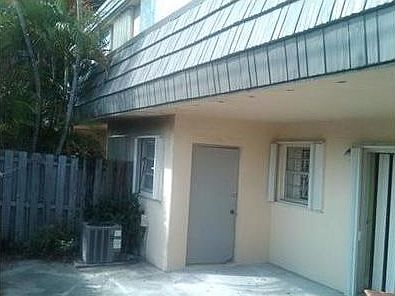 3rd image of 8727 SW 137th Ave #8727