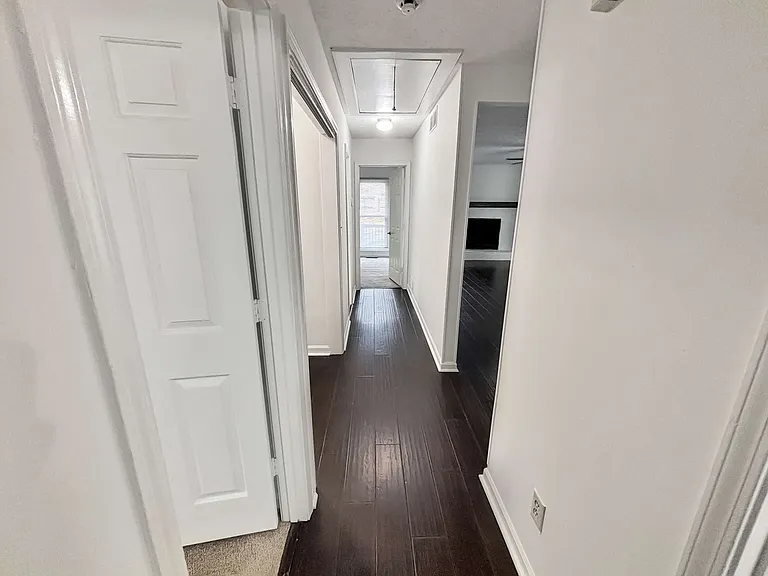 2407 Josh Ct SW — Photo 11