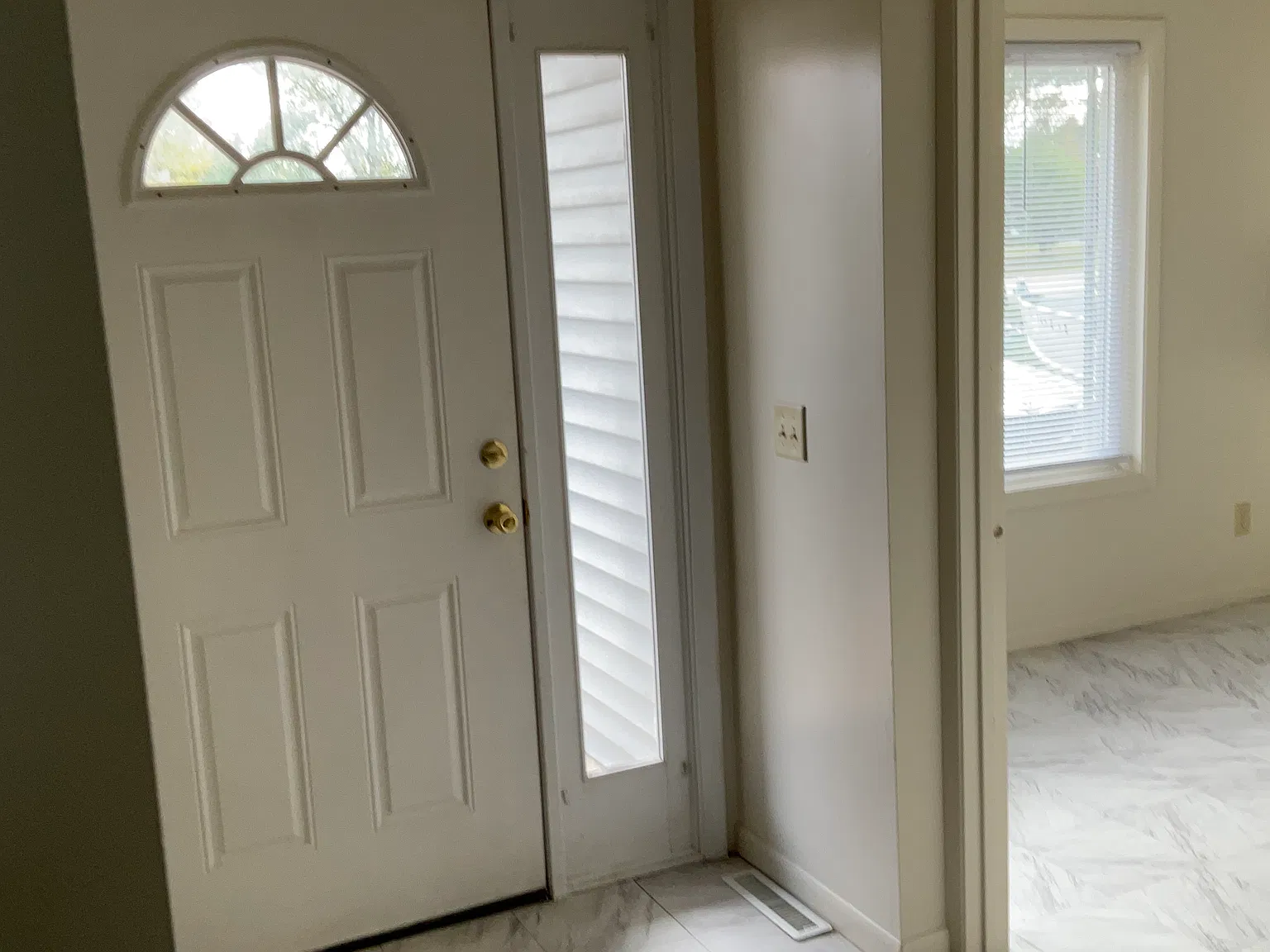 2 bed, 960 sqft, $1,595 — Photo 3
