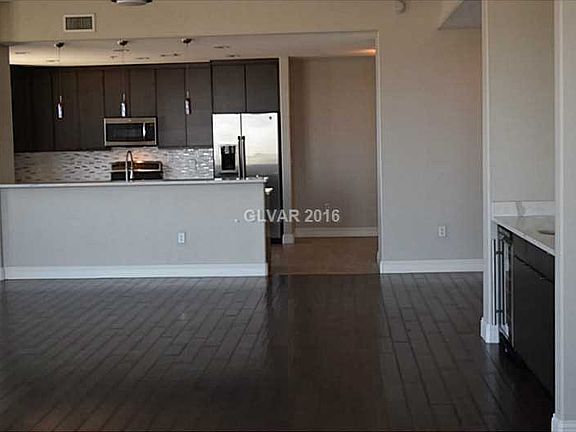 2nd image of 1 Las Vegas Blvd
