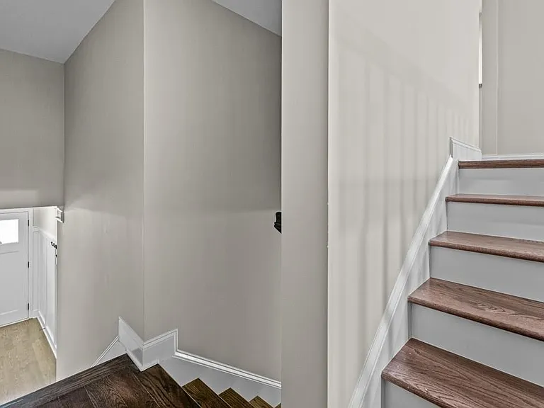 3209 Hallmark Ln — Photo 3