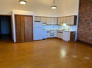 75 Main St #6, Easthampton, MA 01027