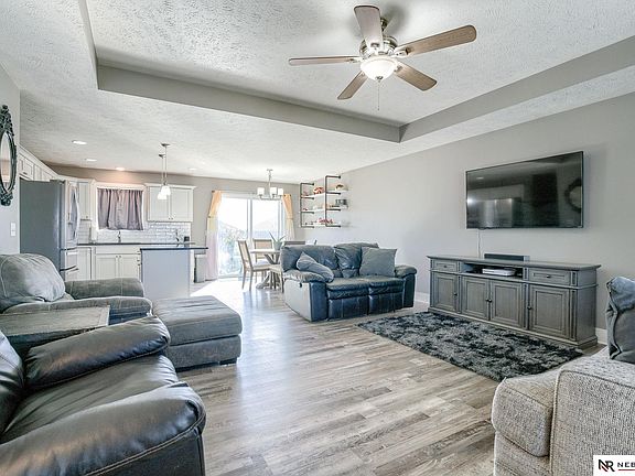 5th image of 1208 Birchwood Dr