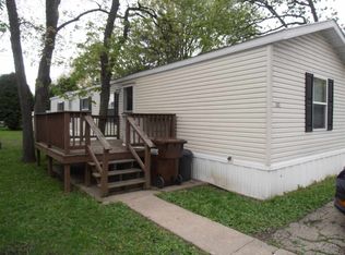 13012 Leonard Ln, Poplar Grove, IL 61065