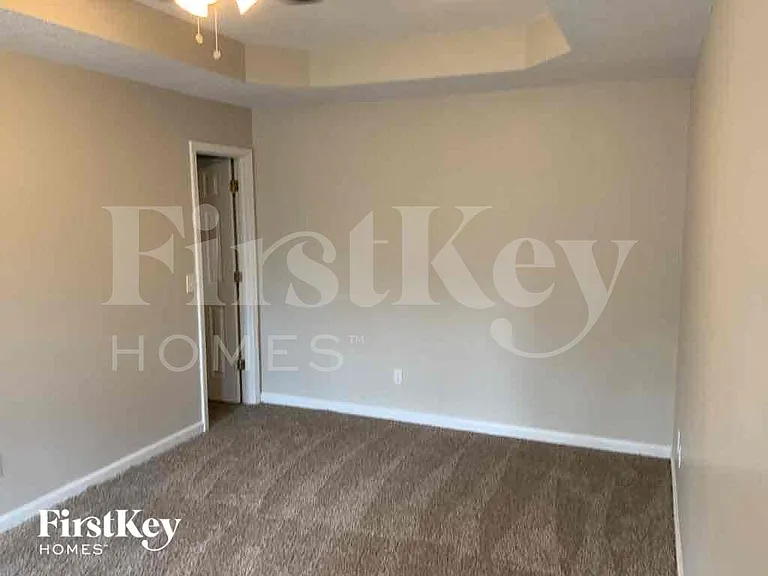 82 Broadlands Dr — Photo 6