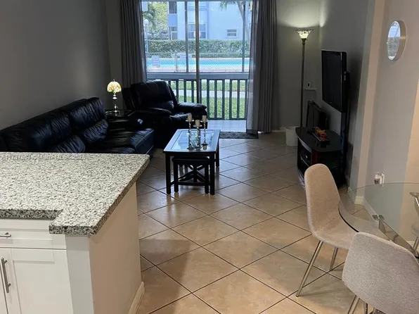 6707 NW 169th St APT A101, Hialeah, FL 33015