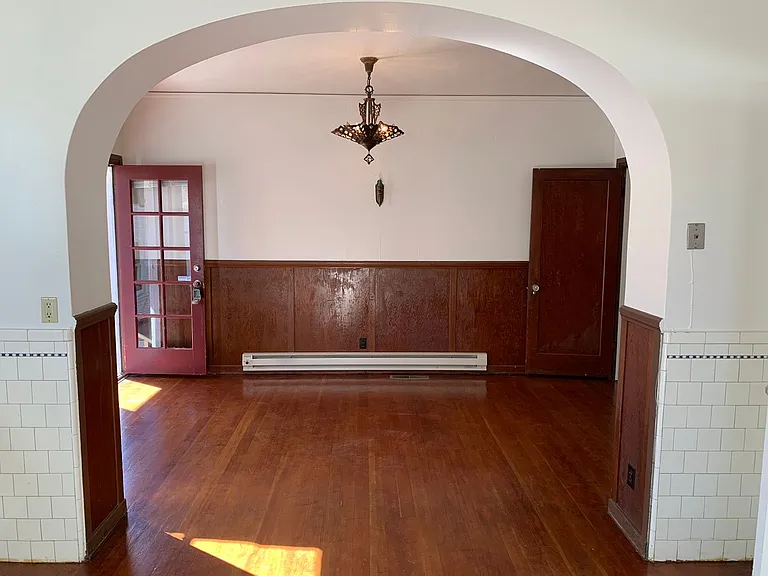 560 Jefferson St — Photo 7