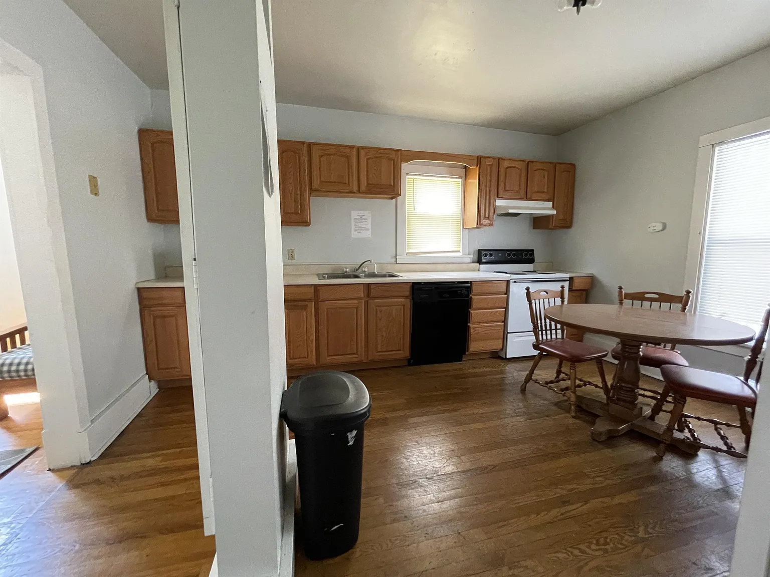 22 Frank Street - 2 — Photo 2