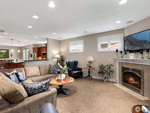 5th image of 3639 Kinsale Lane SE