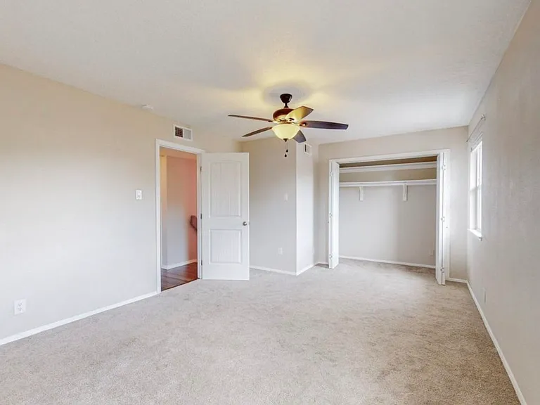 609 Grecian Ln NW — Photo 13