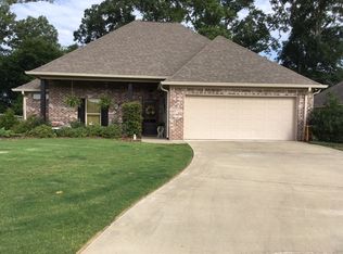 125 Rhodes Ln, Canton, MS 39046