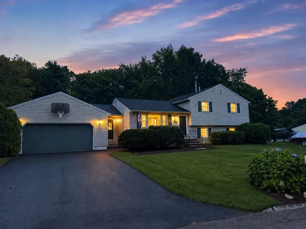 44 Toftree Lane, Dover, NH 03820