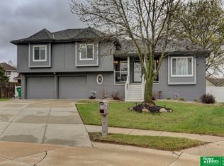 14055 Gertrude Cir, Omaha, NE 68138