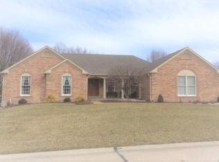 4824 Oakridge Park Ct, Saint Louis, MO