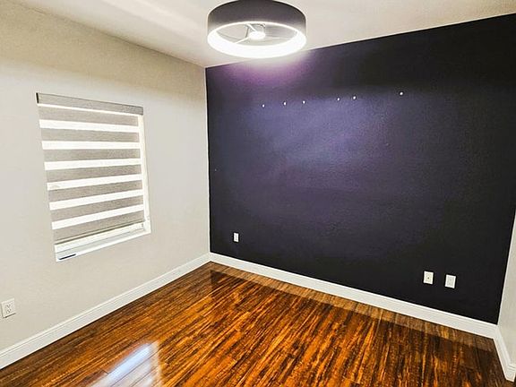 5th image of 213 Talia Cir