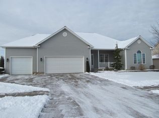 6004 Larch Dr, Fairview, PA 16415