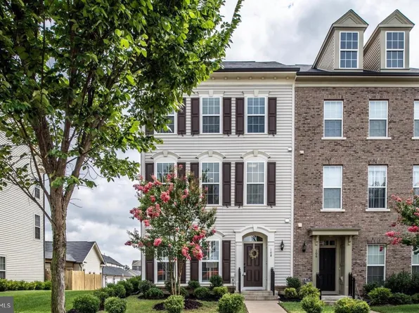 108 Apricot St, Stafford, VA 22554