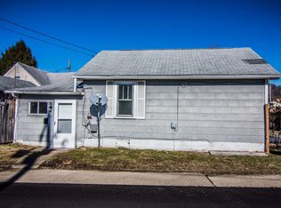 1303 Lightner Ave, Dunbar, WV 25064