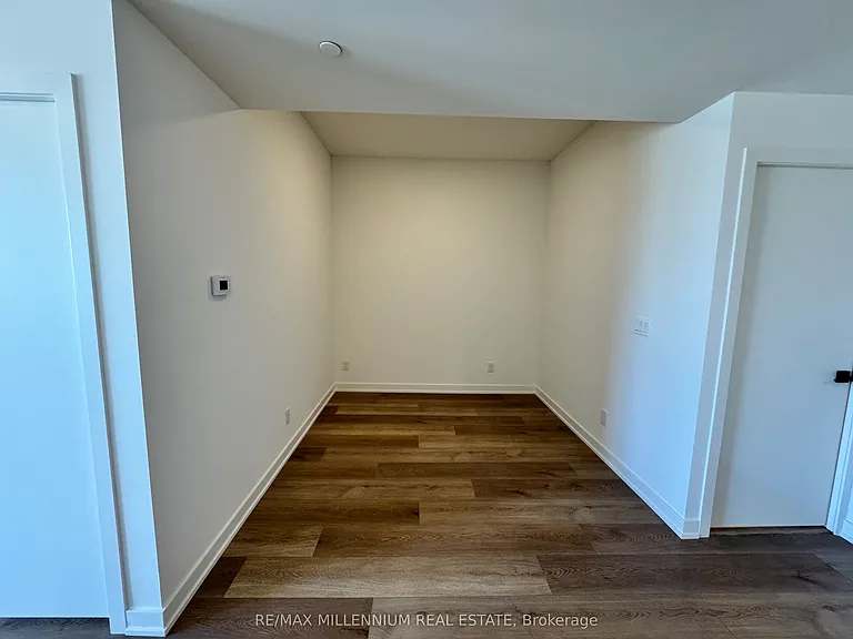 33 Erie Ave #513 — Photo 3