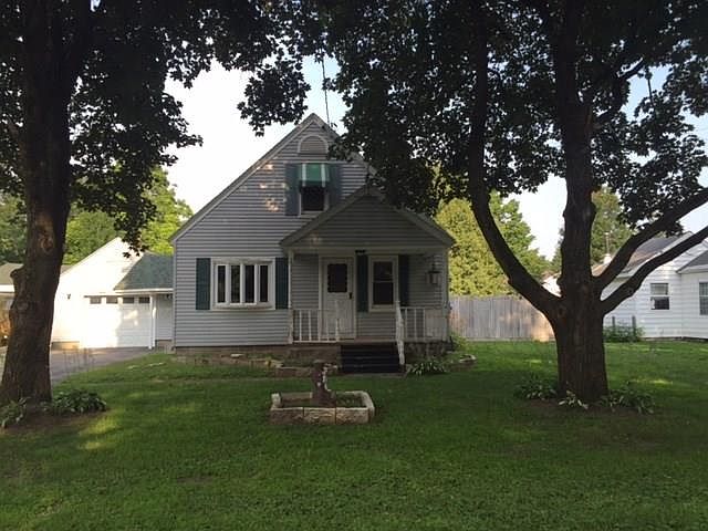 1st image of 8 Hunt Ave