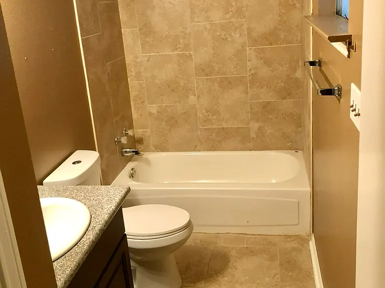 6045 Becker St — Photo 5