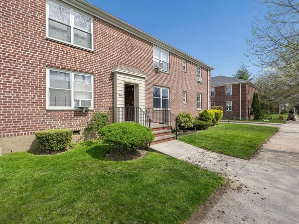 3503 205th St #330, Bayside, NY 11361