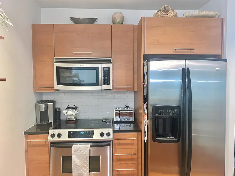 400 4th Ave S #104 — Photo 18