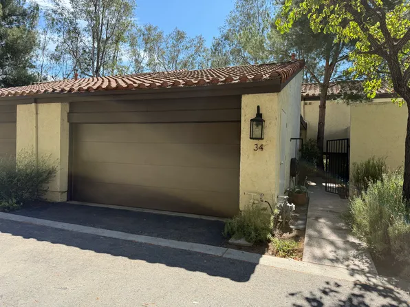 34 Caprock Ct, Glendale, CA 91206