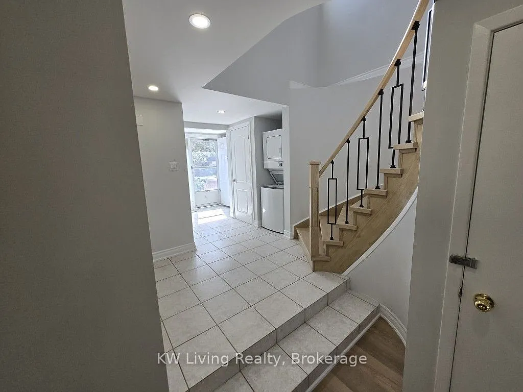 4 bed, $3,600 — Photo 2