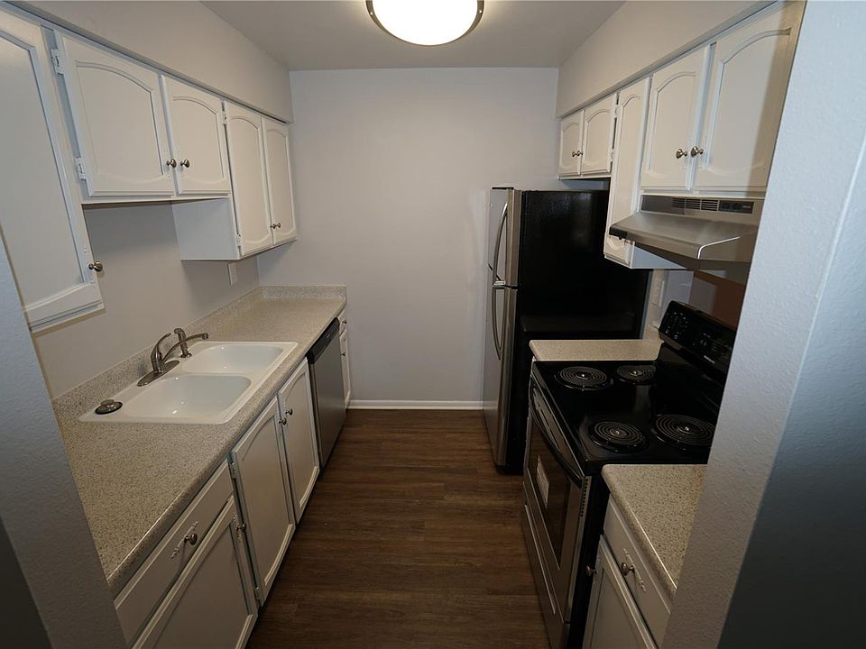 1st image of 14495 E 1st Dr APT B2
