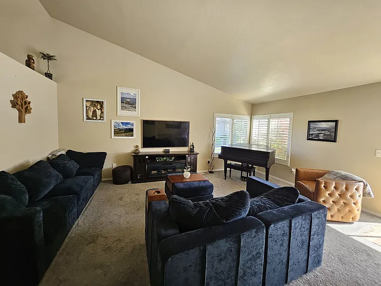1879 W Colony Pointe Dr — Photo 1