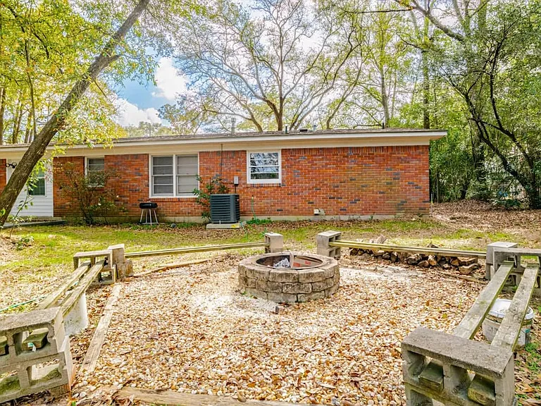 912 Wendover Rd #ID1043703P — Photo 33