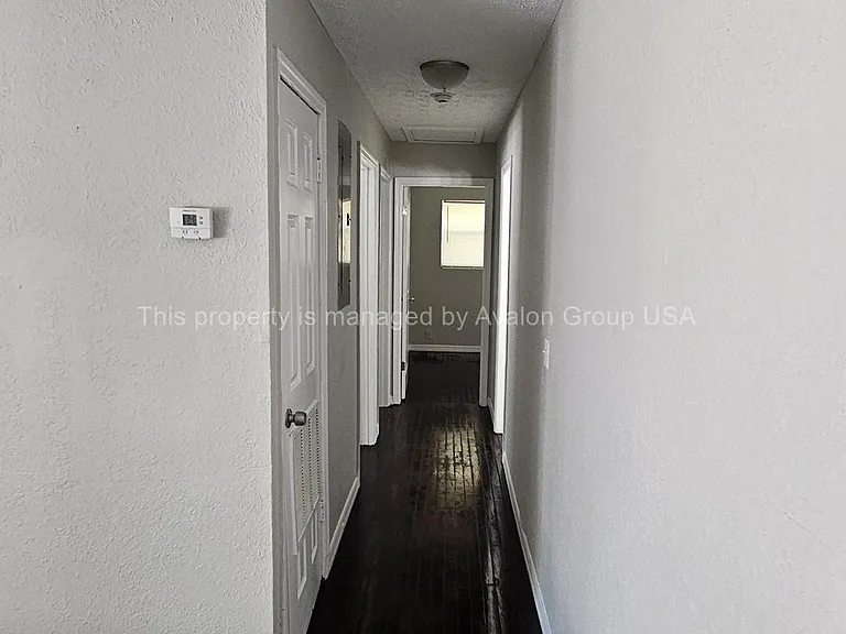 2415 N Canal St — Photo 7
