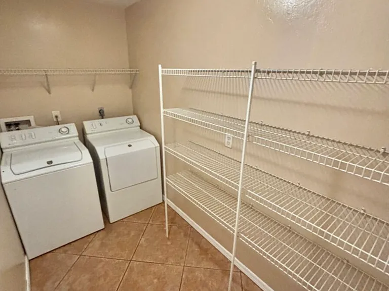 4343 SW Sands Blvd — Photo 26