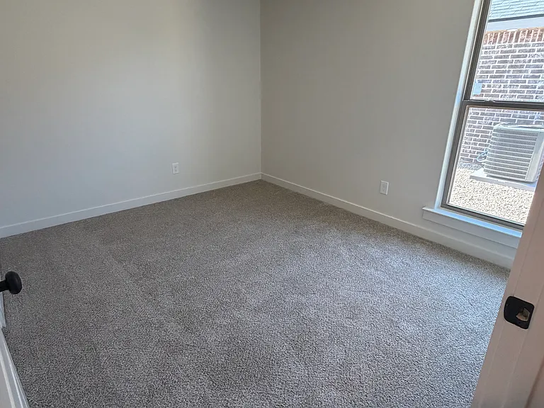 10505 Dayton Rd — Photo 10