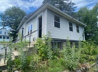 16 Wilmot St, Fitchburg, MA 01420
