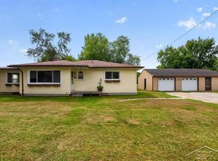 2197 W North Union Rd, Auburn, MI 48611