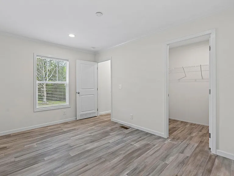 425 Beckys Creek Rd — Photo 9