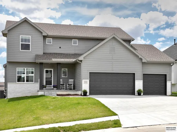 19809 Cottonwood St, Gretna, NE 68028