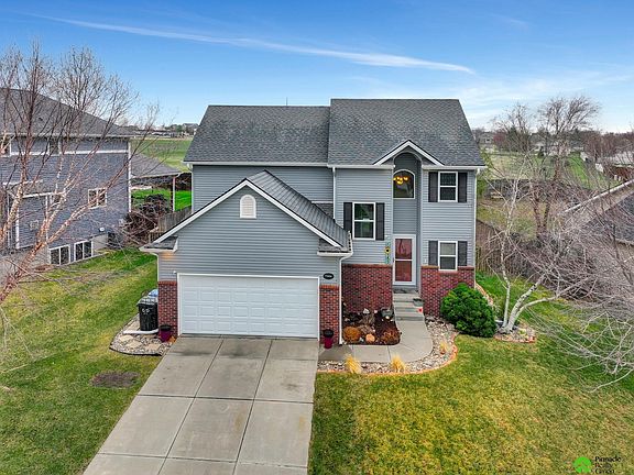 3rd image of 7264 Helen Witt Dr