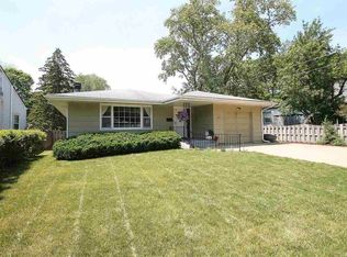 2107 Ohio Pkwy, Rockford, IL 61108