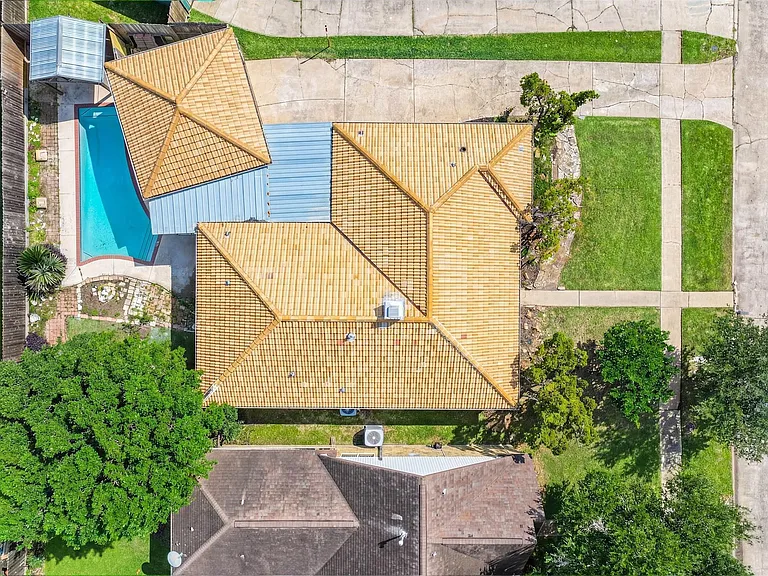 10519 Kirkwren Dr — Photo 35