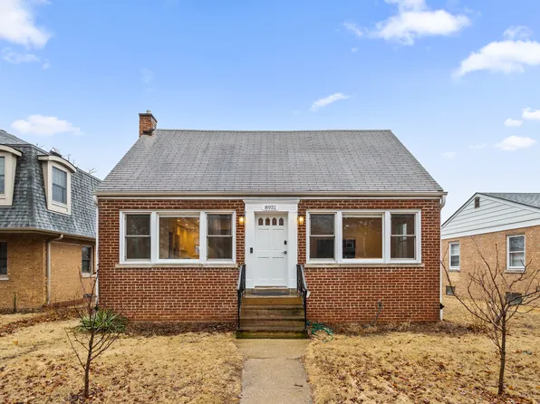 8951 Laramie Ave, Skokie, IL 60077