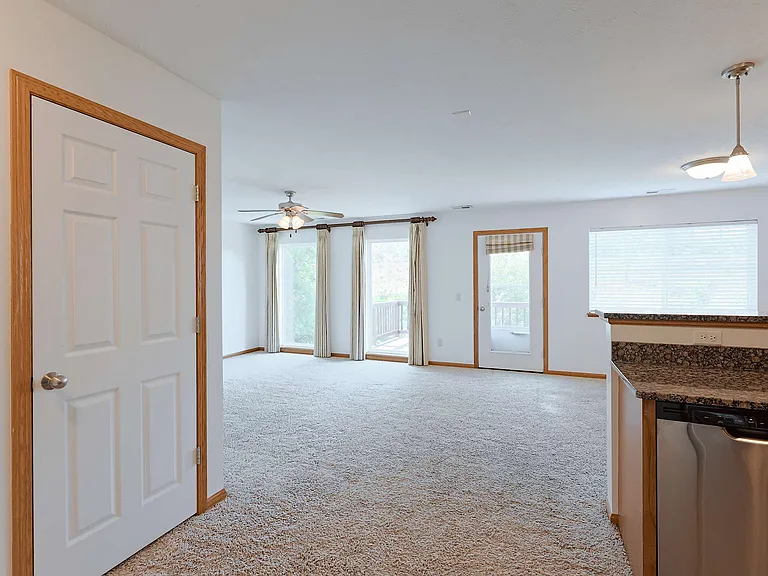 730 Norwood Dr — Photo 9