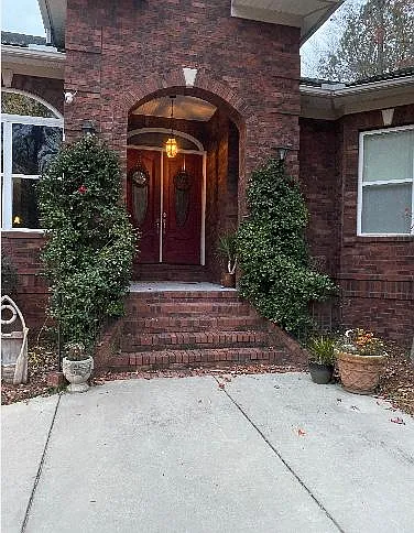 Building Photo - Cypress Hill Ln