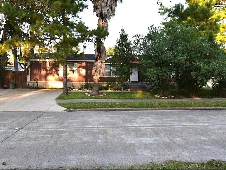 11703 Greenmesa Dr — Photo 10