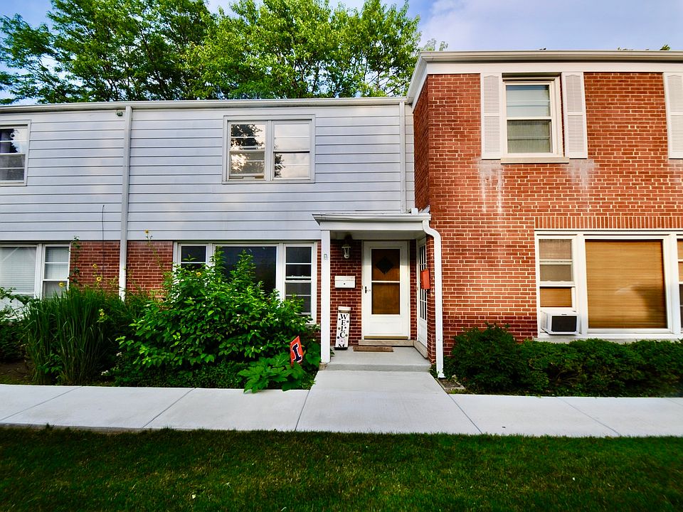 1st image of 1336 Greenwillow Ln Unit B7